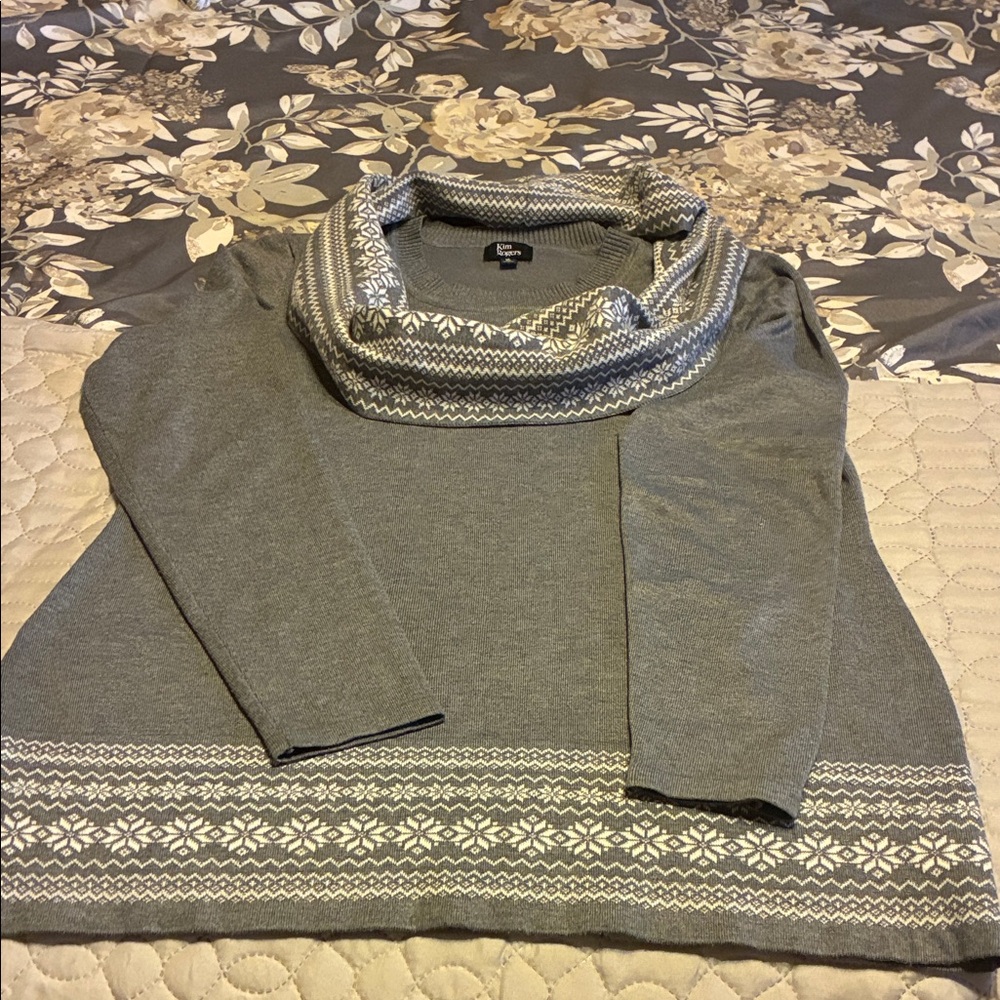 Kim Rogers Gray Sweater with White Design